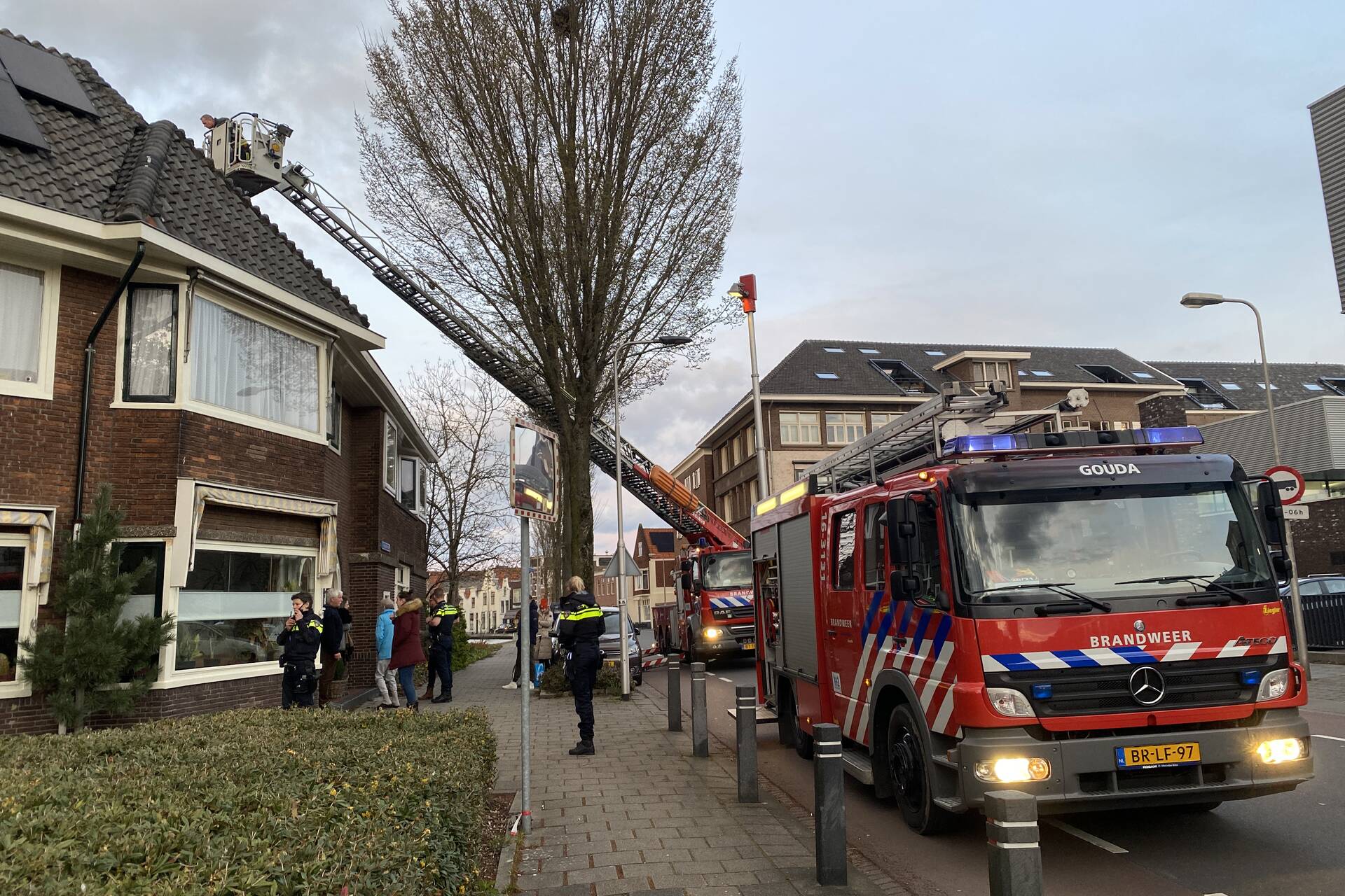 Brandweer Doet Onderzoek Naar Brand In Schoorsteen Nu Nl