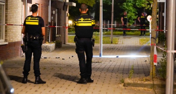 Explosief Ontploft Bij Voordeur Van Woning | 112-nu.nl