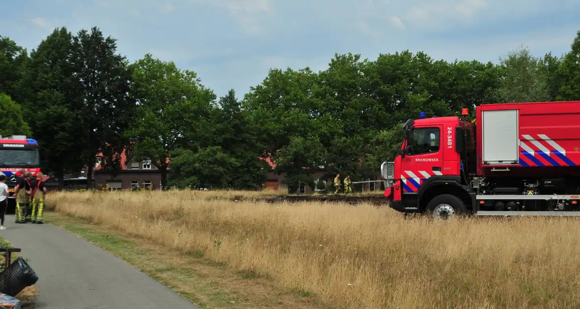 Voorbijrijdende brandweer ontdekt heidebrand