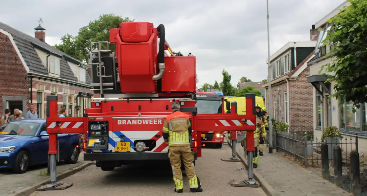 Middelbrand in woonhuis snel onder controle - Foto 5