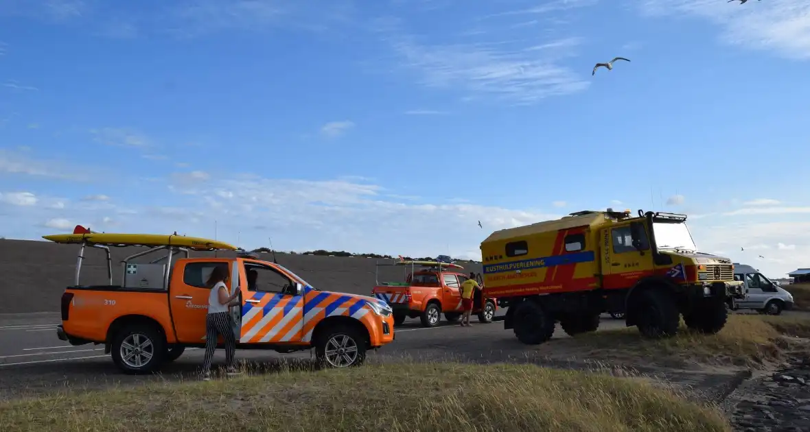 Kiter uit Noordzee gered na botsing - Foto 1