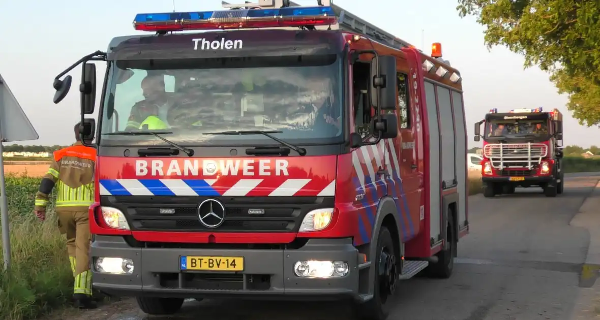 Brand op stoppelveld snel onder controle - Foto 5