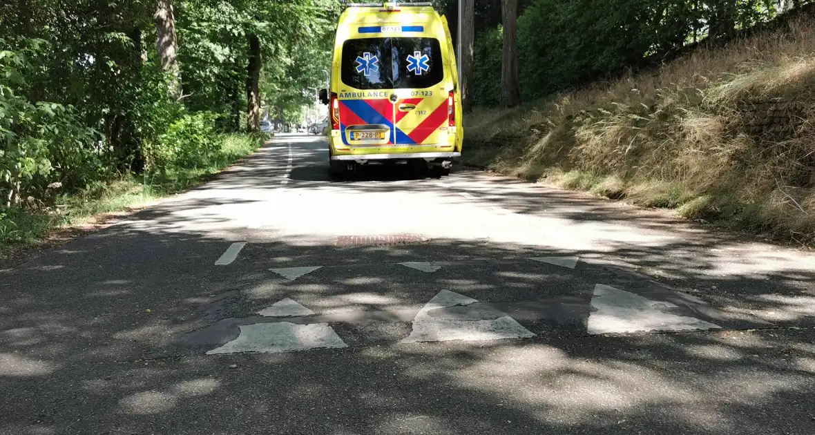 Wielrenner gewond tijdens tourtocht - Foto 2