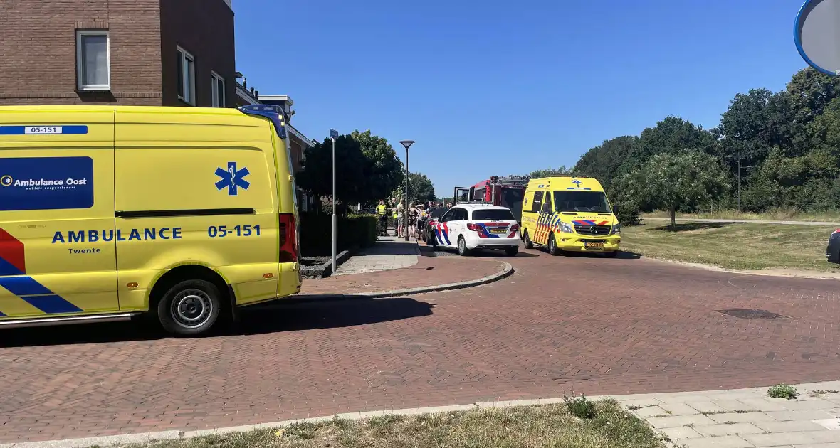 Persoon zwaargewond bij brand in woning - Foto 2