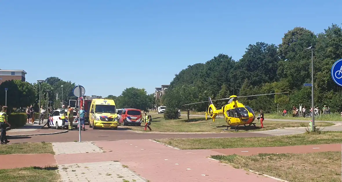 Persoon zwaargewond bij brand in woning - Foto 4