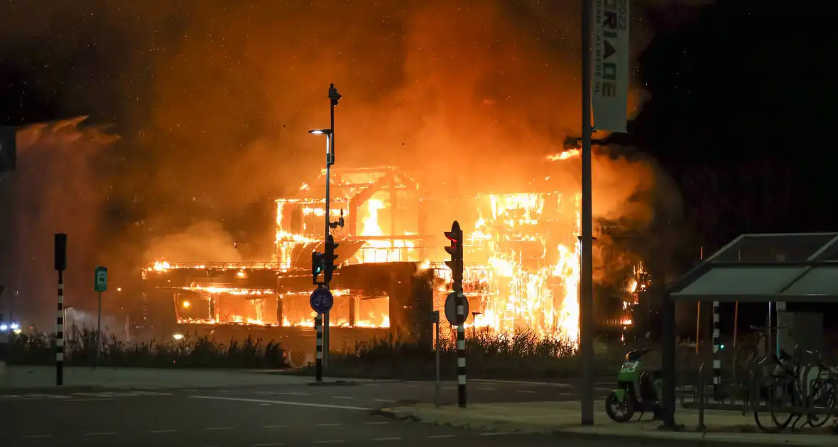 Wegrestaurant Onderweg verwoest door uitslaande brand - Foto 1