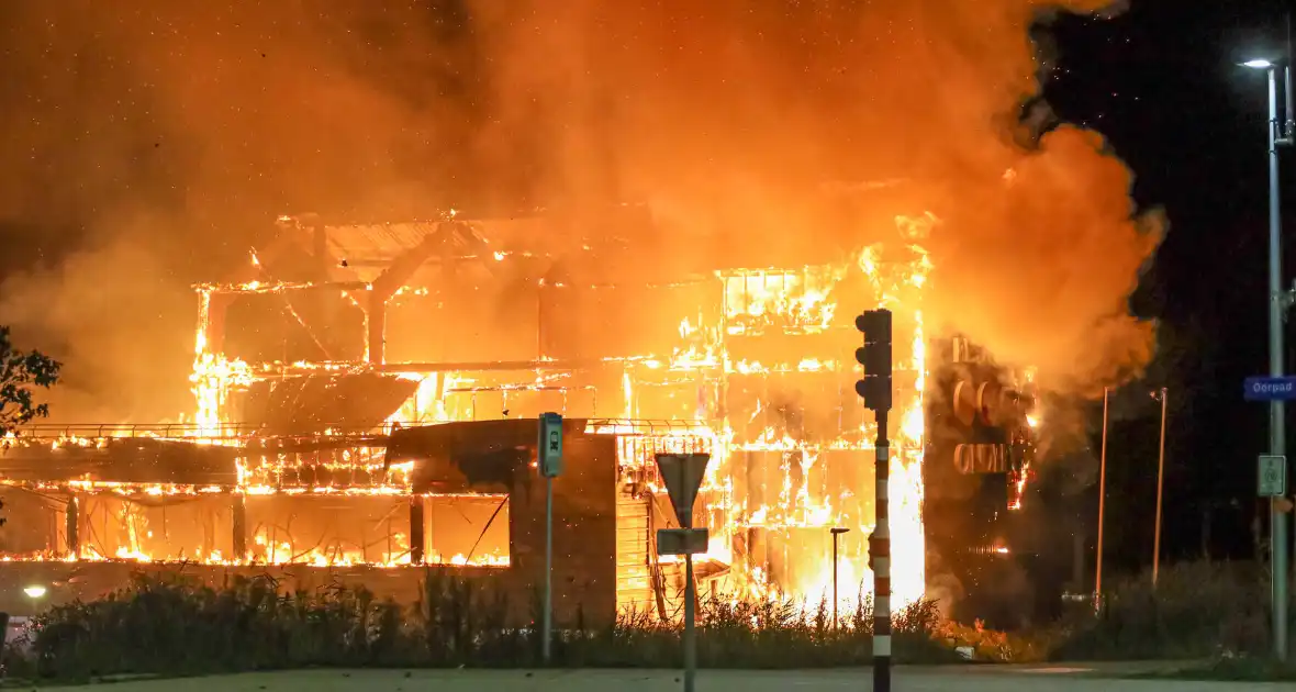 Wegrestaurant Onderweg verwoest door uitslaande brand - Foto 2