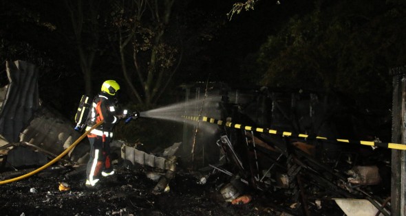 Recreatiewoning gaat in vlammen op