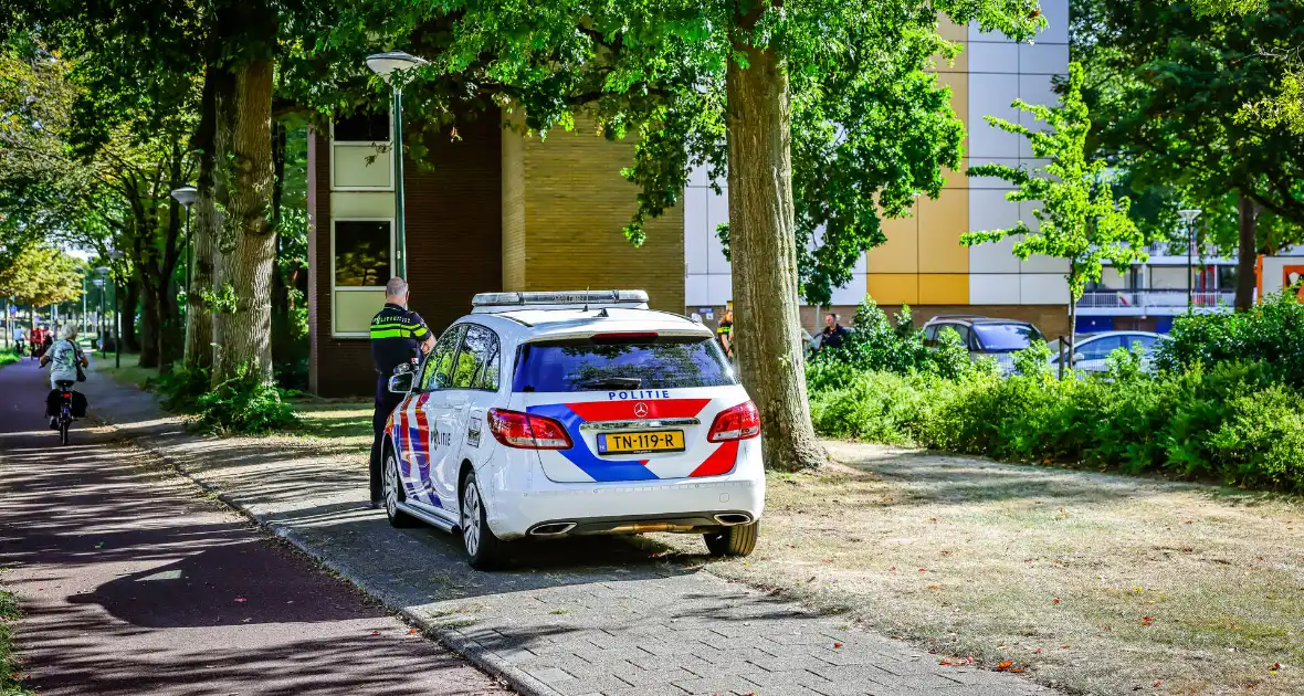 Vrouw op e-bike gaat onderuit en raakt gewond - Foto 1