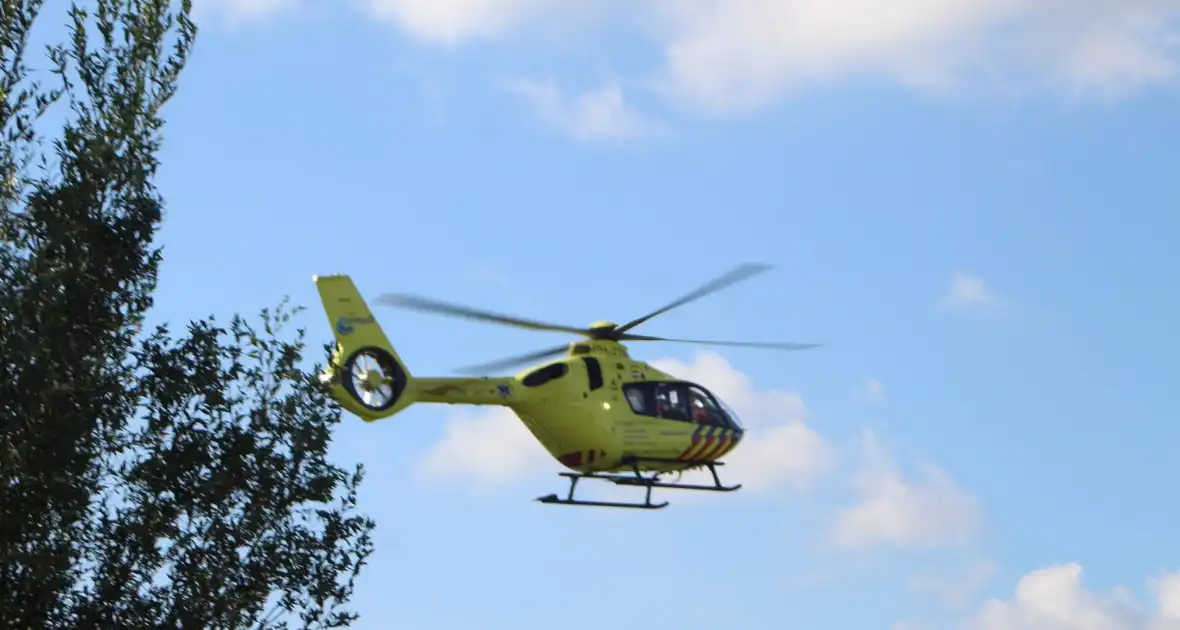 Traumahelikopter ingezet in woonwijk - Foto 7