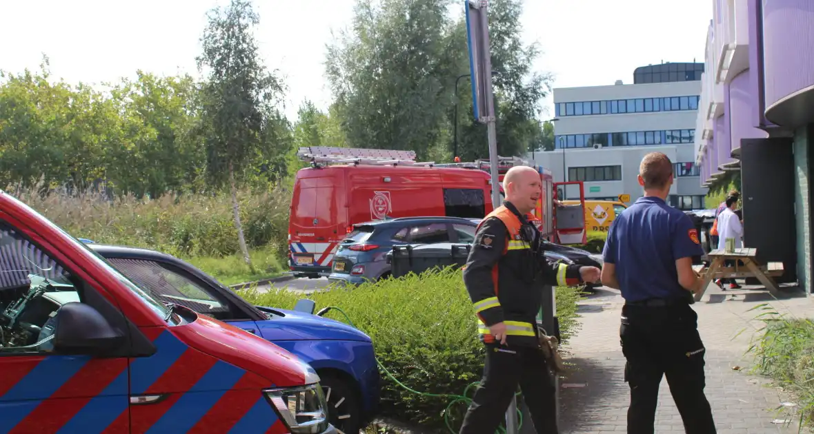 Gaslucht geroken in bedrijfspand Carpetright - Foto 3