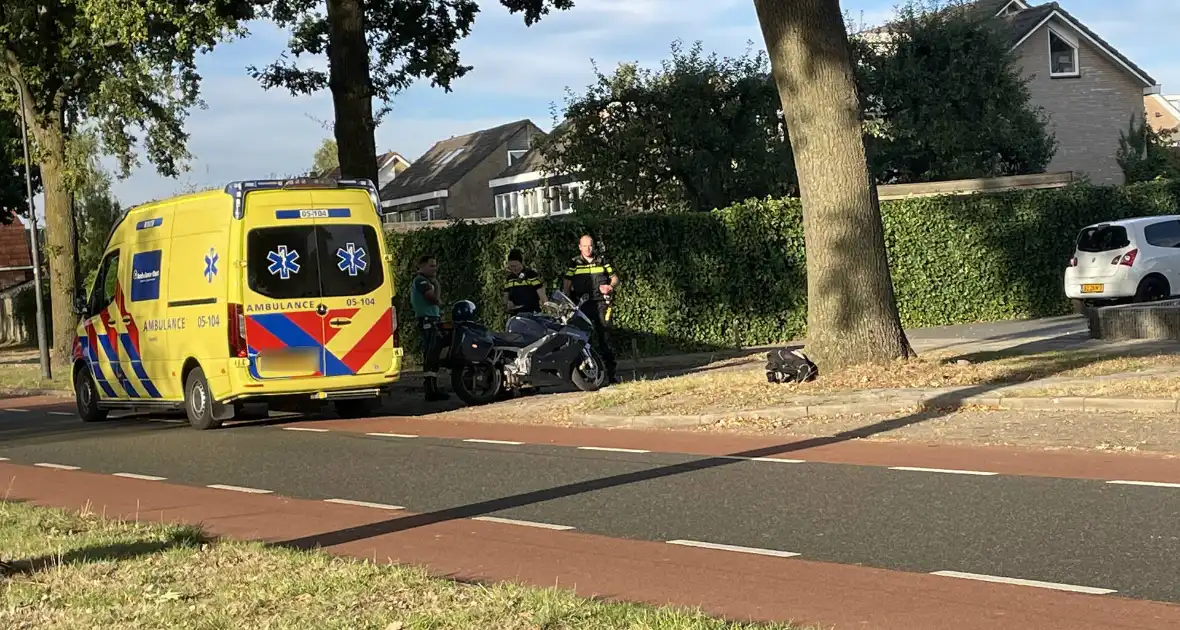 Motorrijder gecontroleerd na harde val