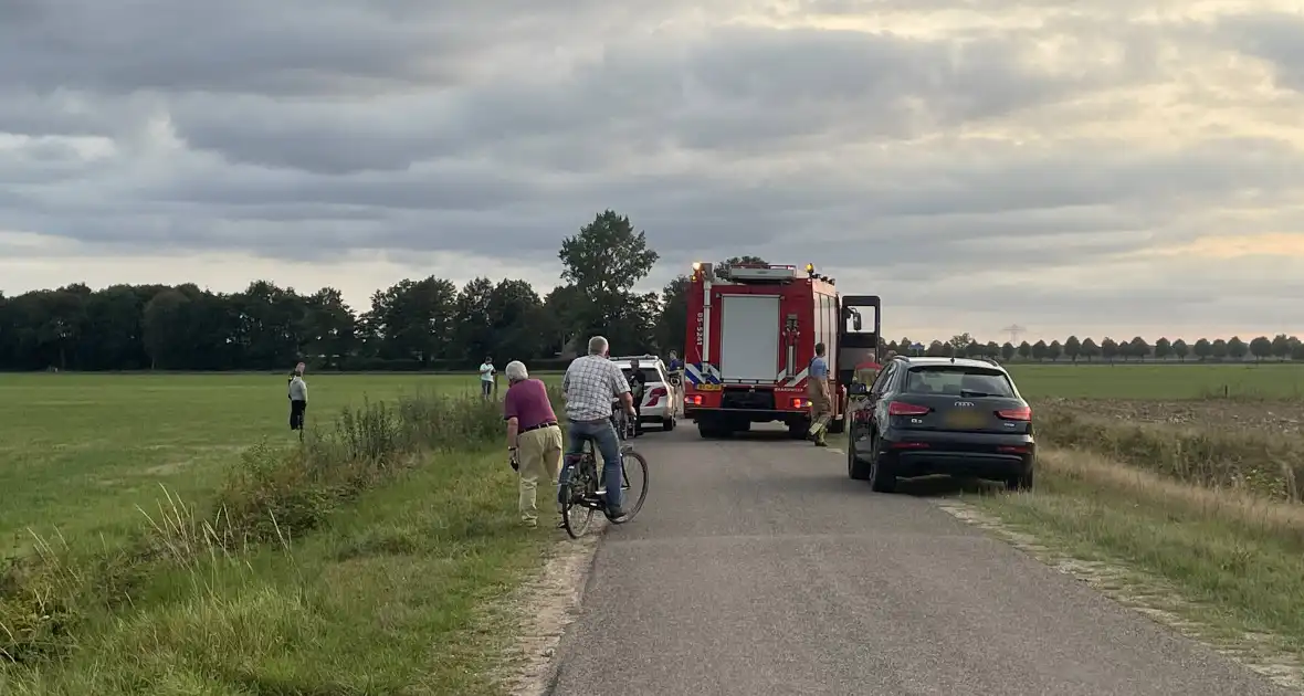 Driewielfietser uit sloot gehaald - Foto 1