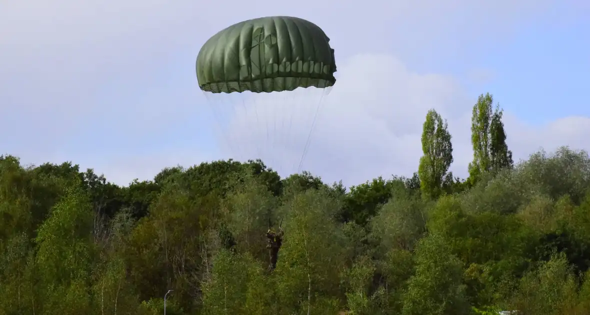 Herdenking 8e editie Airborne - Foto 6