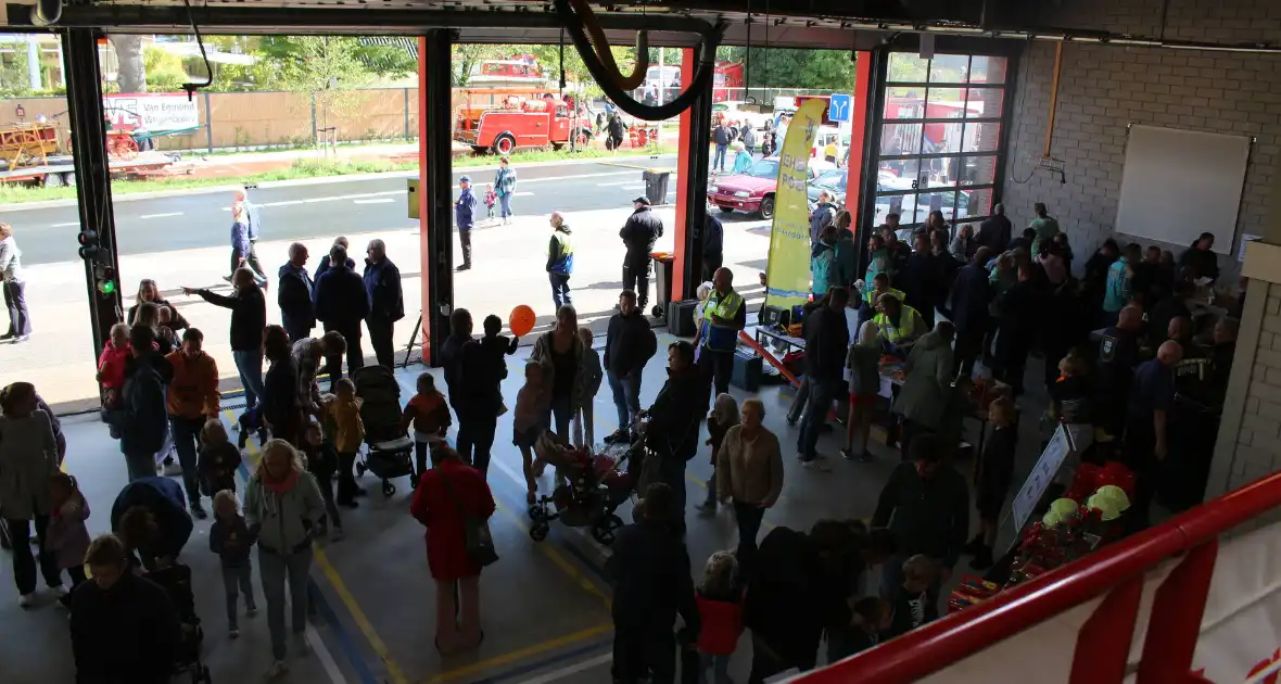 Grote drukte bij open dag van brandweer - Foto 1