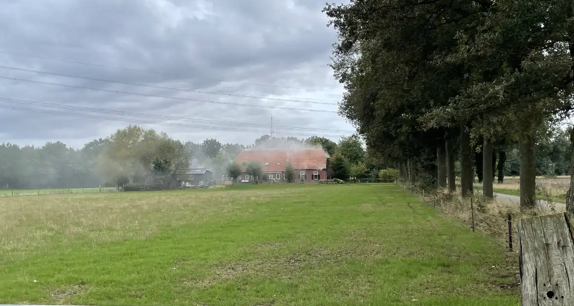 Veel rookontwikkeling bij brand in woonboerderij - Foto 2