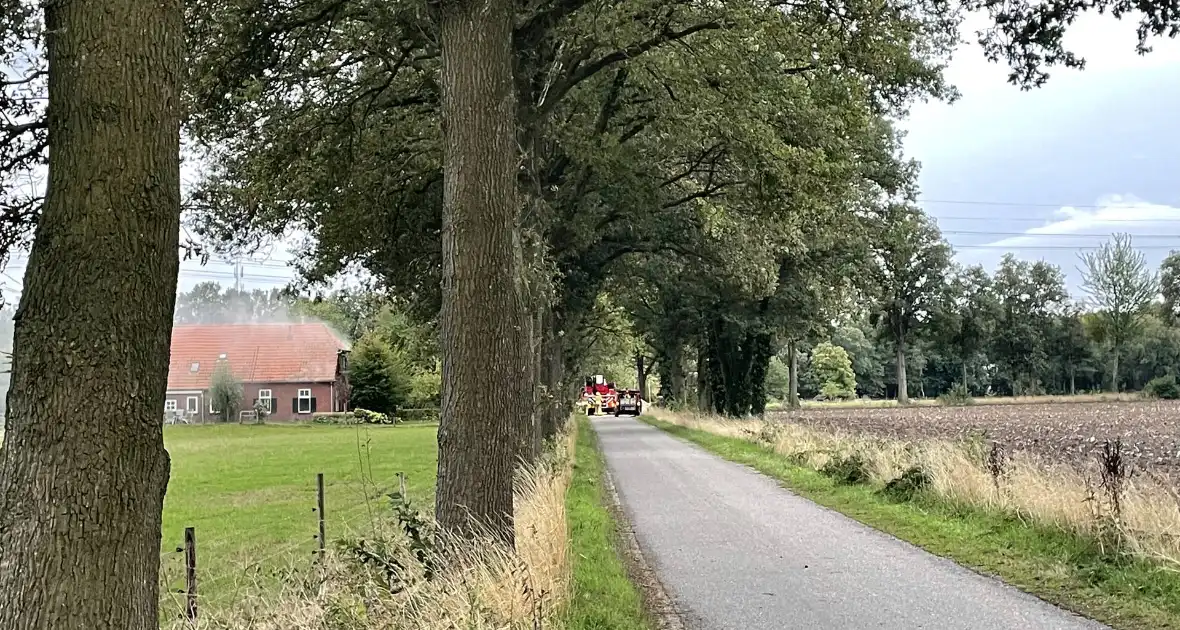 Veel rookontwikkeling bij brand in woonboerderij - Foto 3