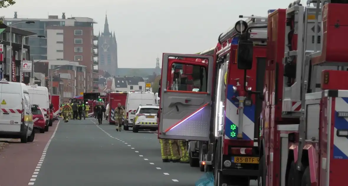 Zeer grote brand in bedrijfspanden