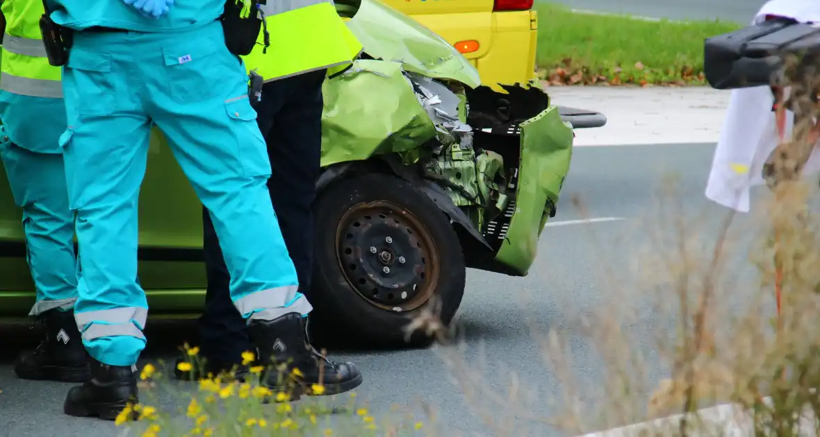 Persoon bekneld na ongeval op kruising - Foto 5