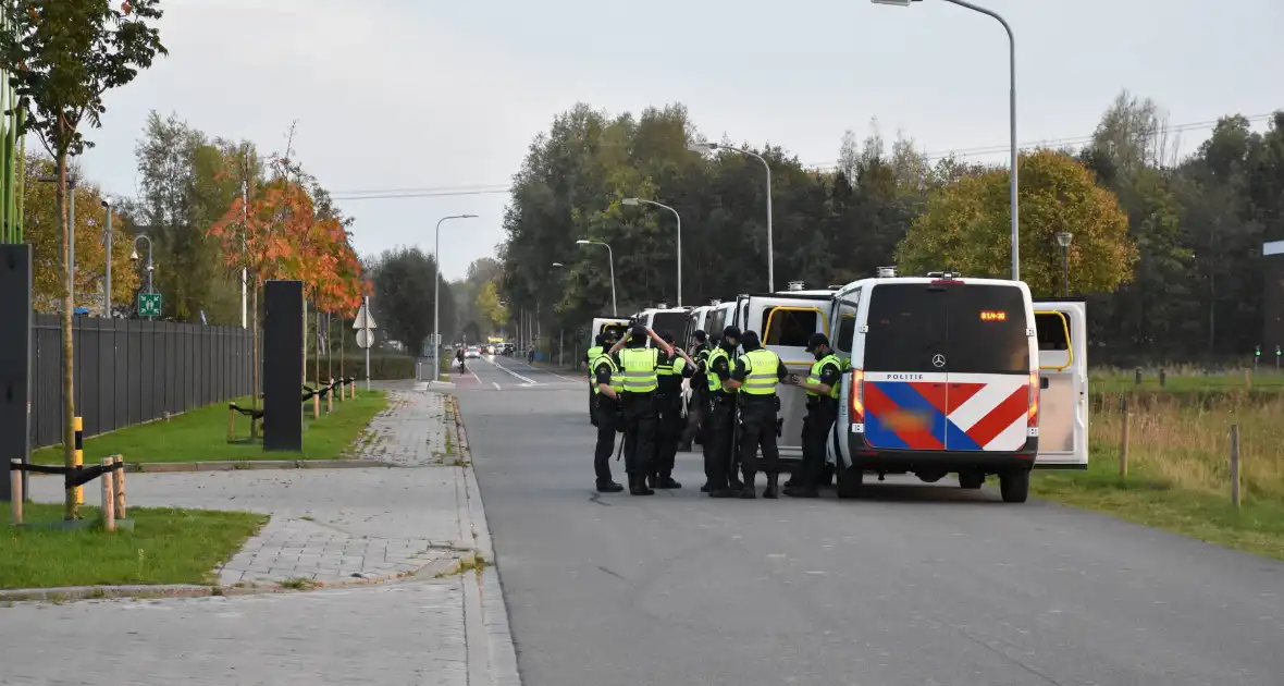 Grote politieactie vanwege illegale scootermeeting - Foto 2