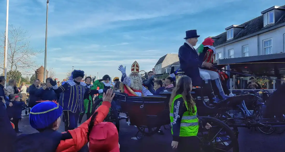 Grote drukte bij Sinterklaas intocht - Foto 3