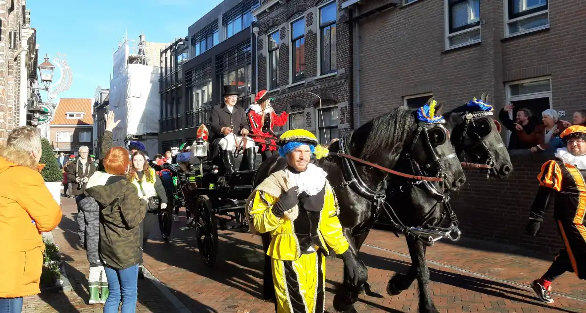 Grote drukte bij Sinterklaas intocht - Foto 7