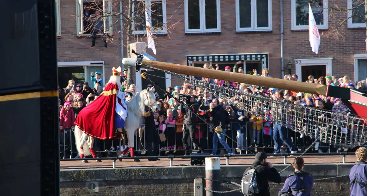 Sinterklaas komt aan in Nederland - Foto 24