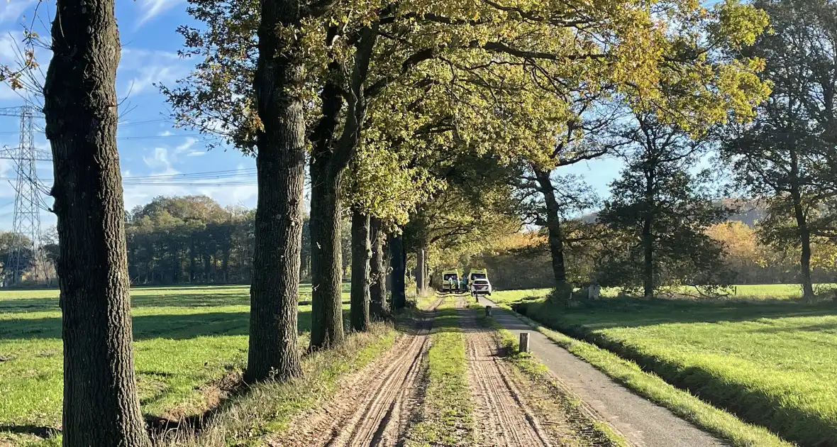 Wielrenner gewond bij botsing - Foto 2