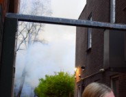 Brand in bijgebouw achter fietsenwinkel