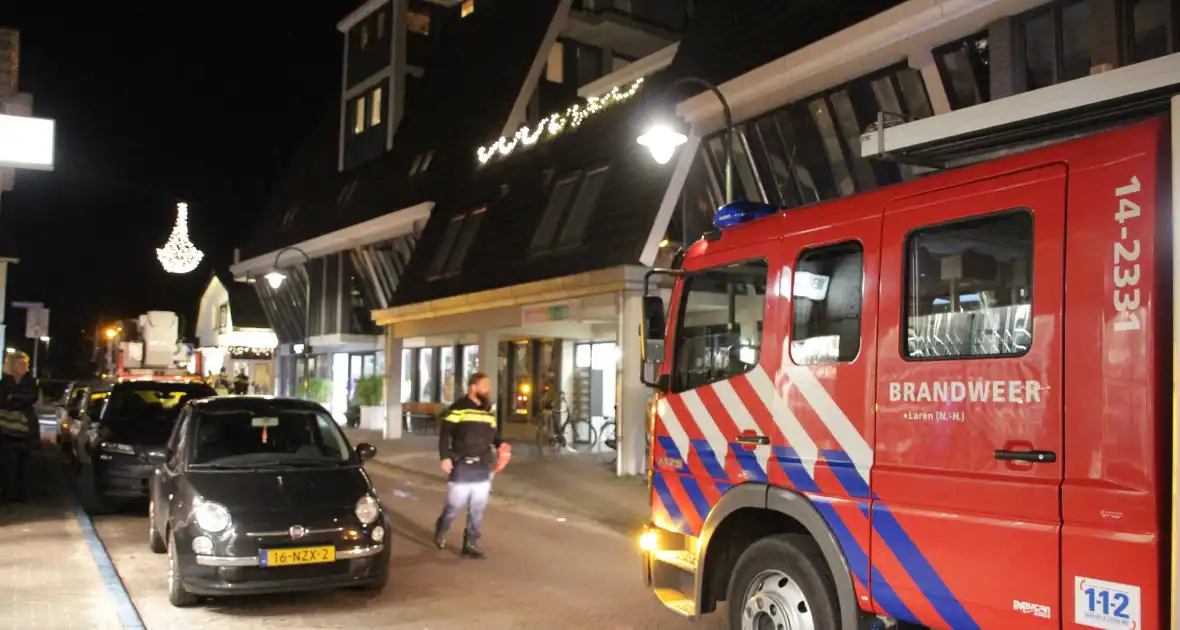 Flinke brand in schoorsteen van woning - Foto 3