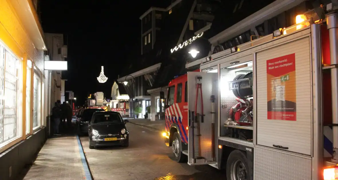 Flinke brand in schoorsteen van woning - Foto 4