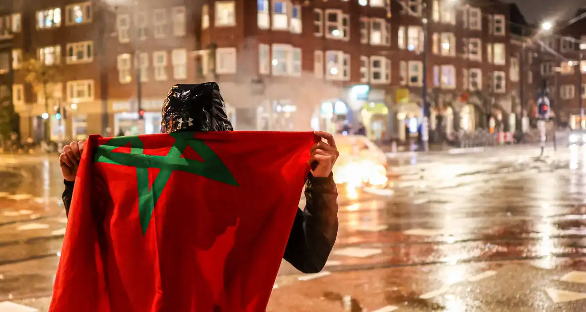 Rellen bij overwinningsfeest Marokkaans elftal - Foto 3