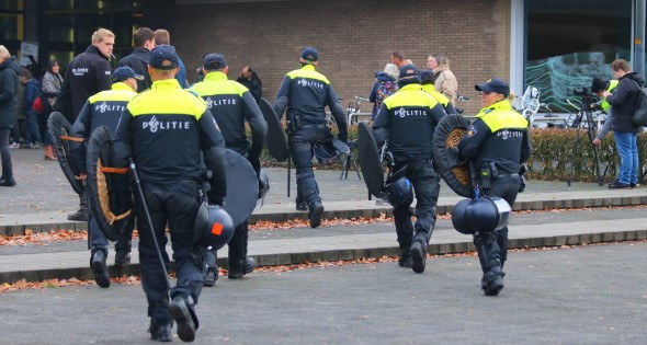 Meerdere actievoerders opgepakt bij boerenprotest - Afbeelding 11
