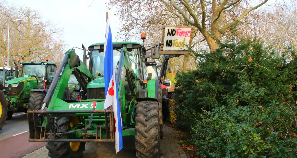 Meerdere actievoerders opgepakt bij boerenprotest - Foto 3