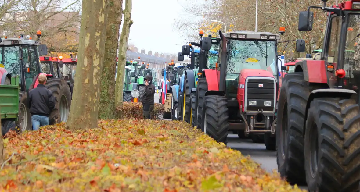 Meerdere actievoerders opgepakt bij boerenprotest - Foto 7