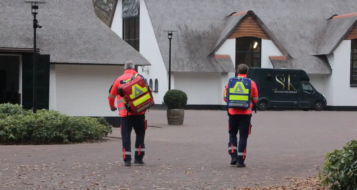 Wielrenner ernstig gewond na val - Foto 3