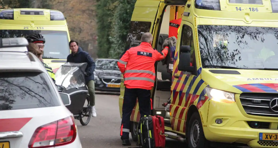 Wielrenner ernstig gewond na val - Foto 6