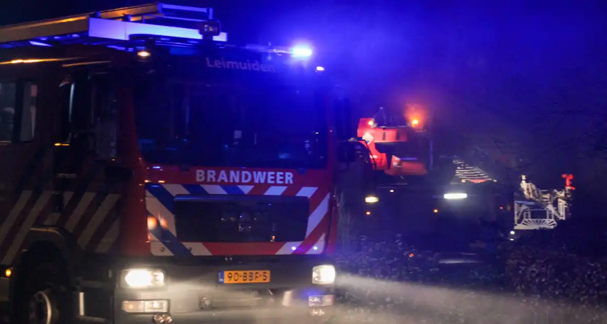 Grote brand in loods - Foto 9