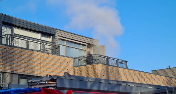 Veel rook bij brand in rijtjeswoning - Afbeelding 6