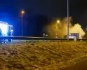 Bestelwagen vliegt spontaan in brand