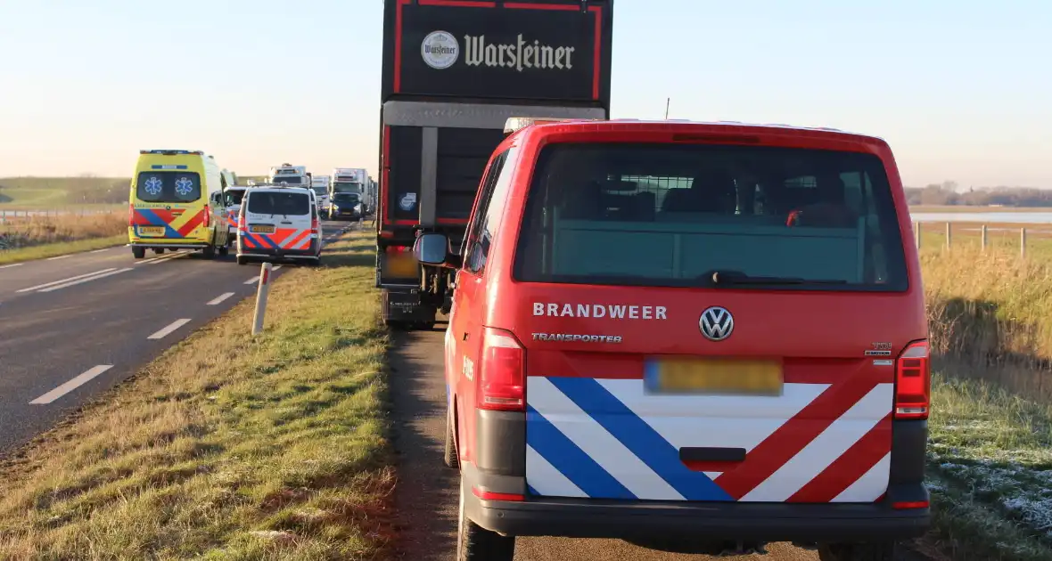 Personenwagen En Bestelbus Botsen Frontaal Op Elkaar | 112-nu.nl