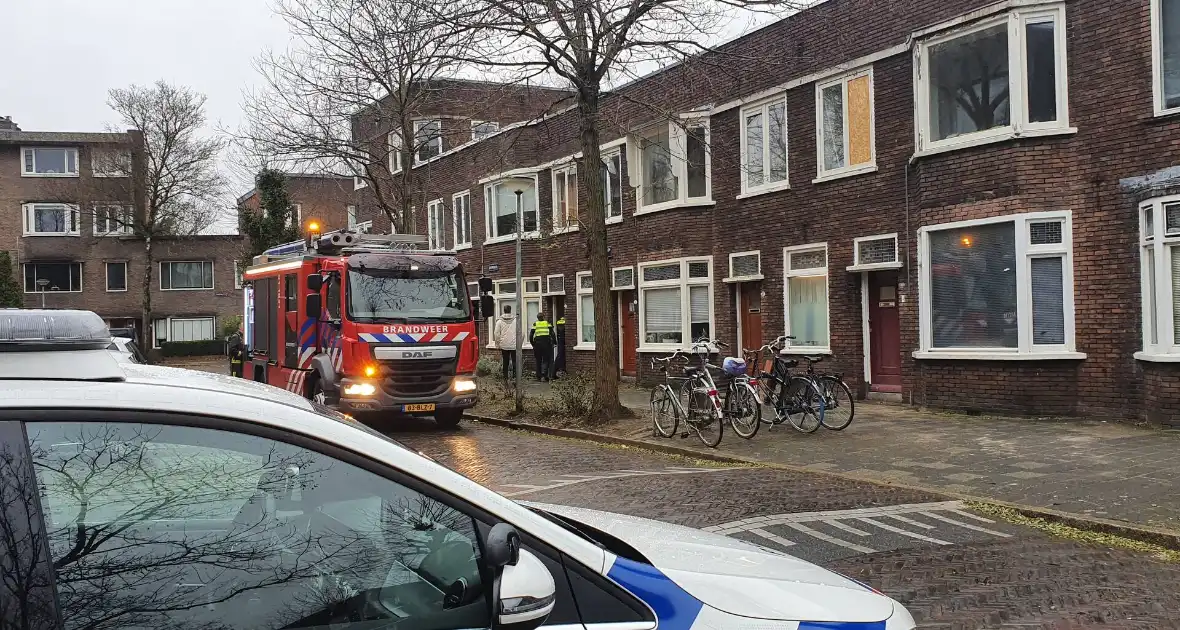 Brandweer doet onderzoek naar mogelijke gaslekkage - Foto 3