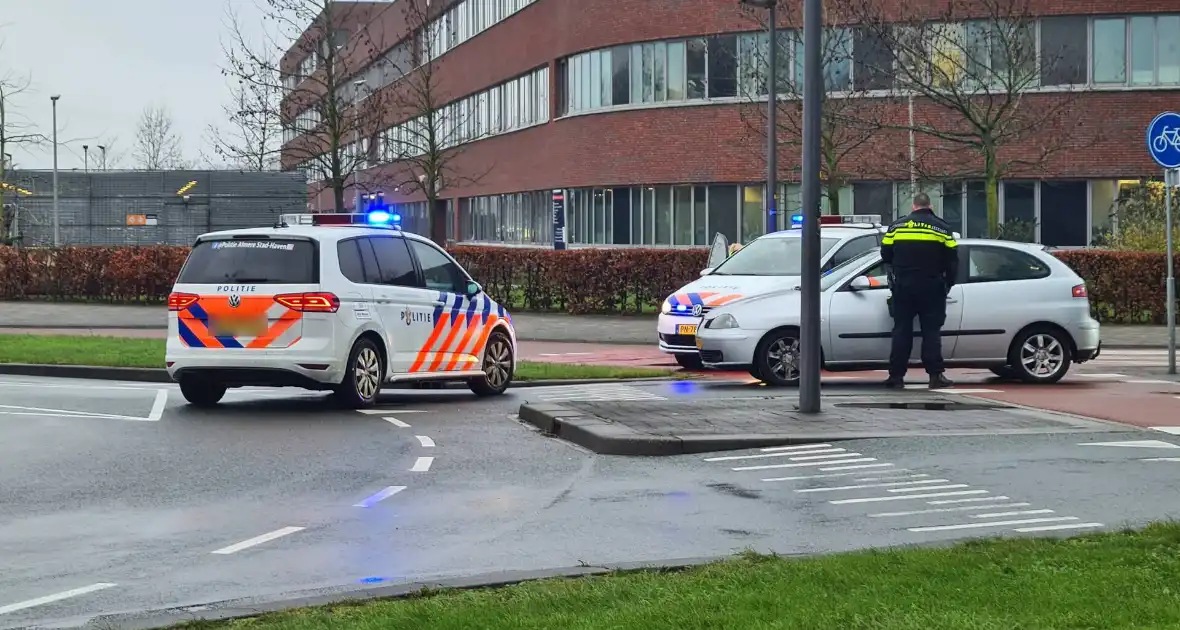 Verzet tijdens aanhouding bestuurder - Foto 1