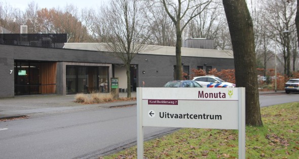 Veel politie op de been tijdens uitvaart rapper Boechi - Afbeelding 2