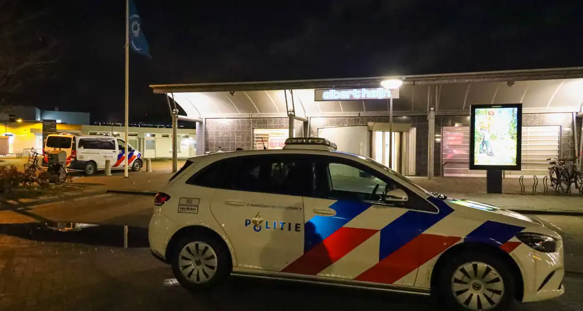 Overval op supermarkt Albert Heijn in Stedenwijk