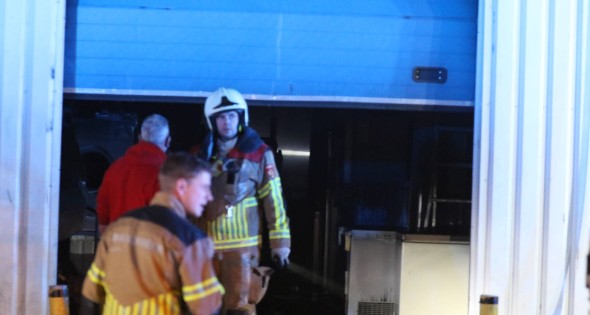 Grote inzet voor brand in witgoed bedrijf - Afbeelding 2