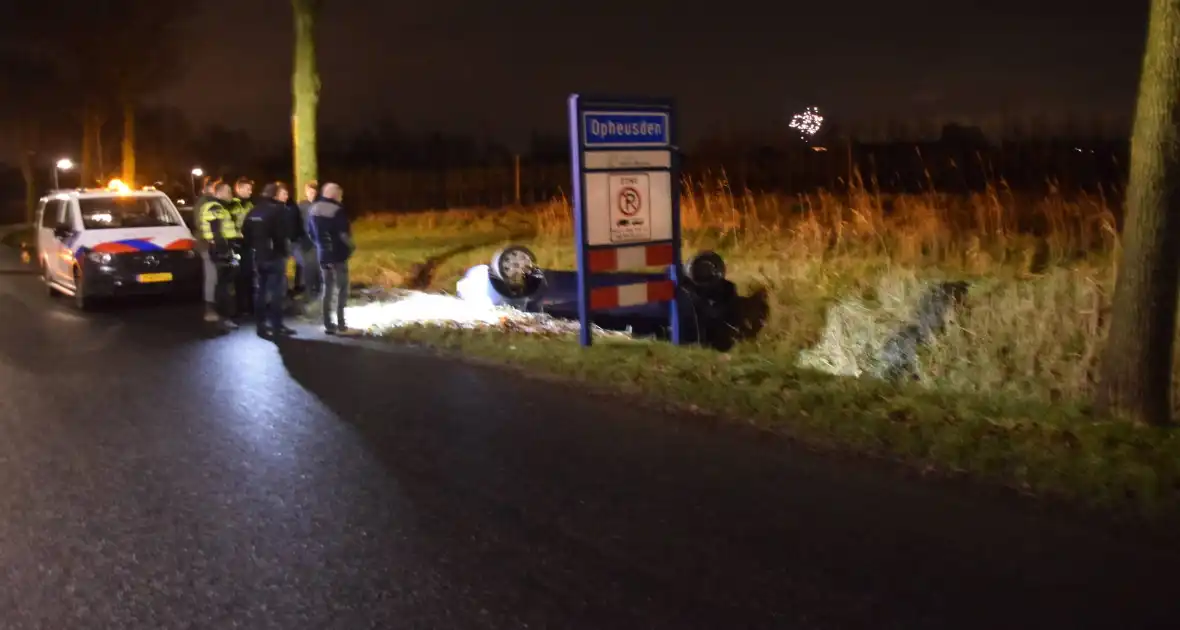 Dronken automobilist belandt in de sloot - Foto 4