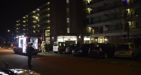 Brand op balkon door vuurwerk - Afbeelding 1