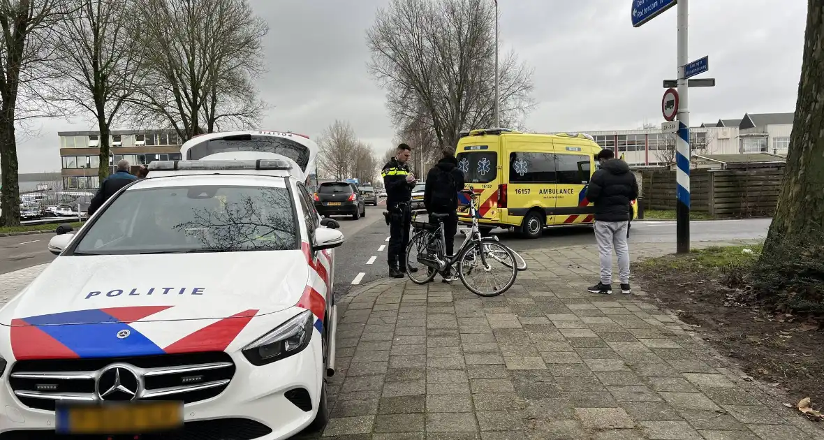 Fietsster Gewond Naar Ziekenhuis Na Botsing Met Auto | 112-nu.nl