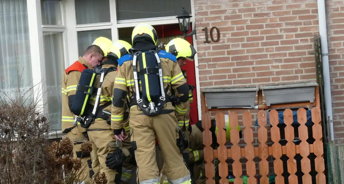 Brandweer ingezet voor gaslekkage in woning - Foto 5